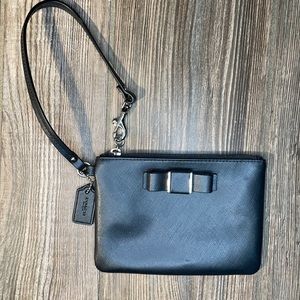 Coach Darcy Bow Small Black/Silver Wristlet